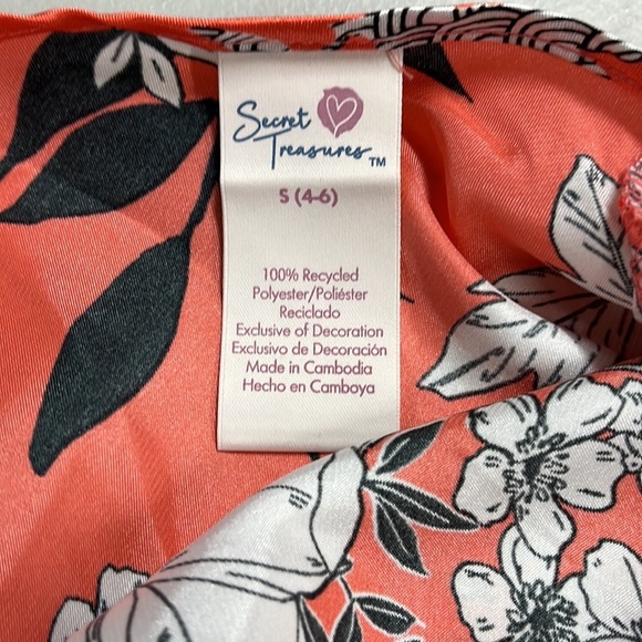 SECRET treasures, sleepwear new but no tags - Picture 4 of 4